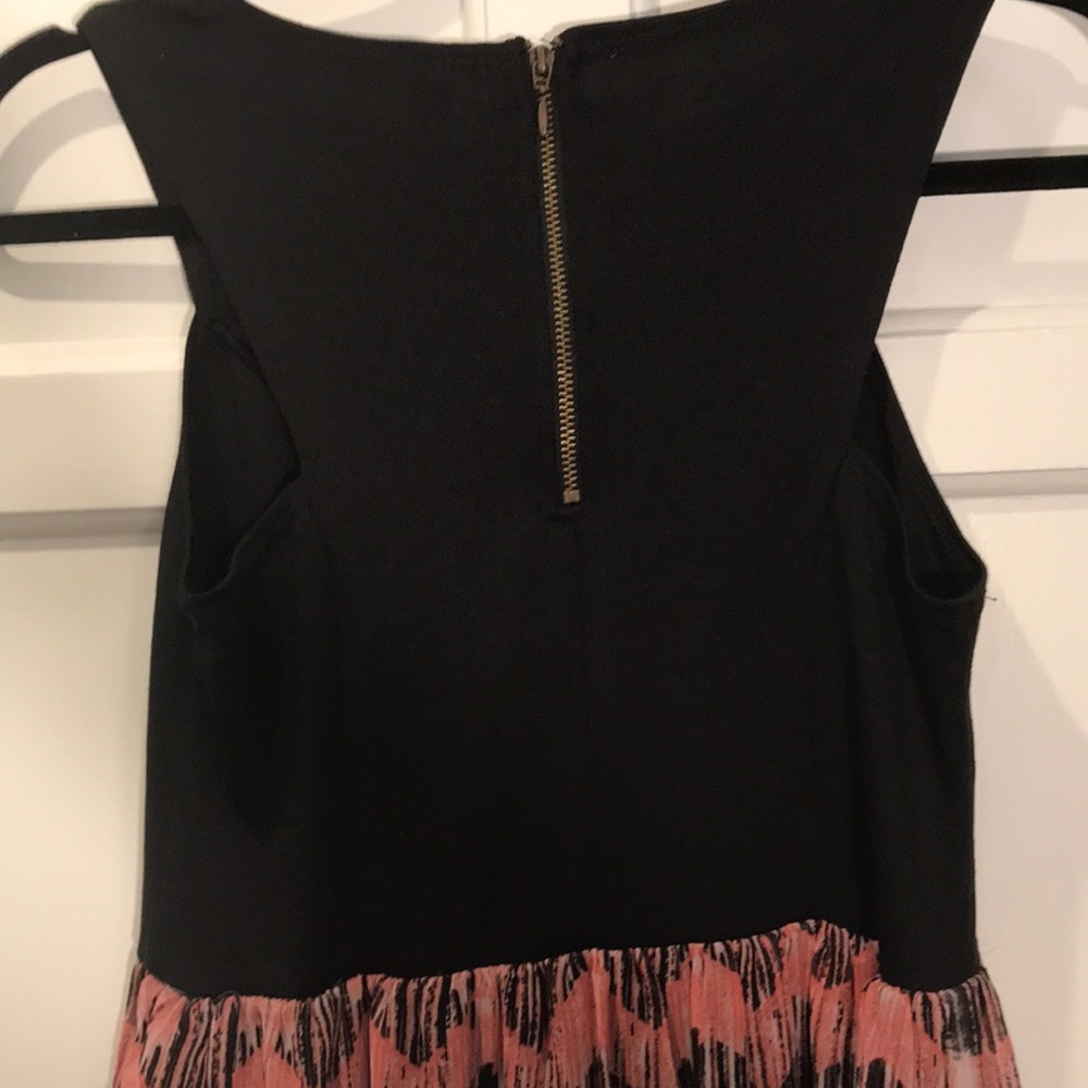 Float High/Low Maxi Dress - Picture 6 of 7